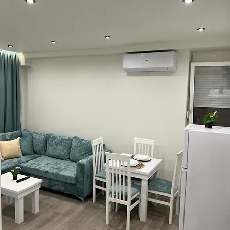 Greis Apartment *